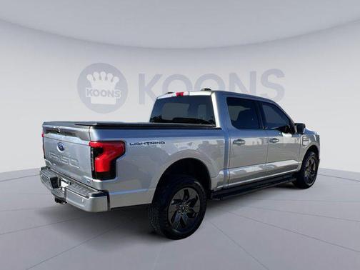 2023 Ford F-150 Lightning XLT