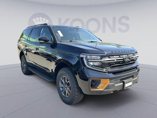 AGATE BLACK METALLIC 2026 Ford Expedition Tremor