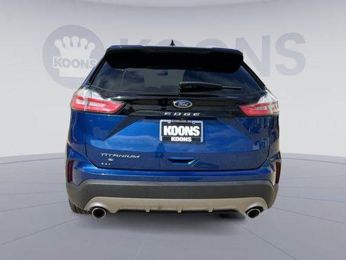 2021 Ford Edge Titanium