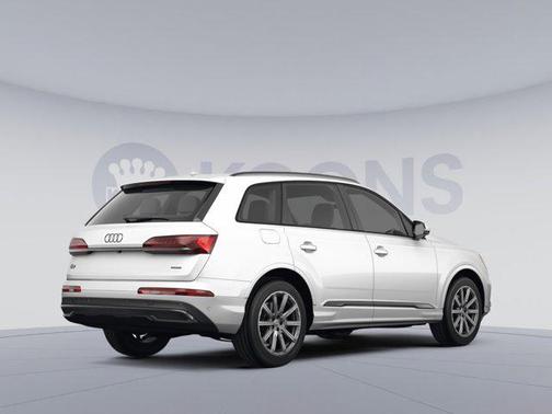 2022 Audi Q7 55 Premium Plus