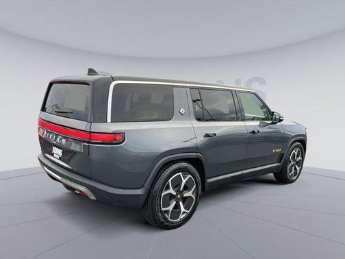 2023 Rivian R1S Adventure