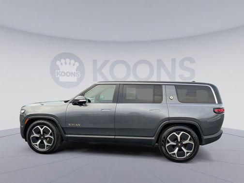 2023 Rivian R1S Adventure