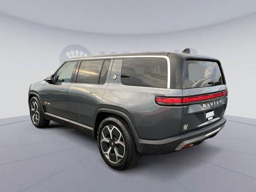 2023 Rivian R1S Adventure