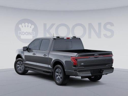 2025 Ford F-150 Lightning LARIAT