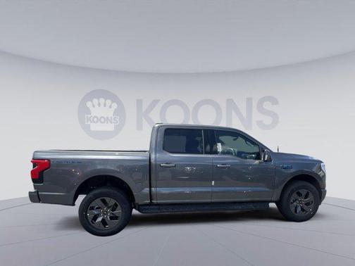 2025 Ford F-150 Lightning LARIAT