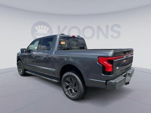 2025 Ford F-150 Lightning LARIAT