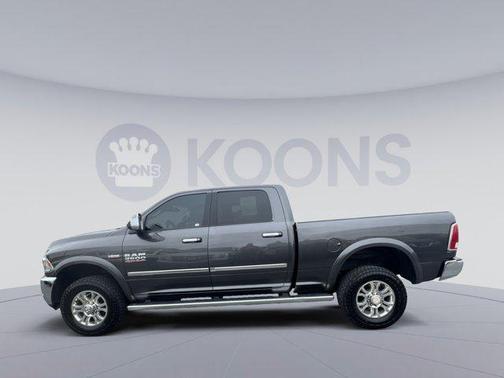 Granite Crystal Metallic Clearcoat 2018 RAM 2500 Laramie Crew Cab 4x4 6'4' Box