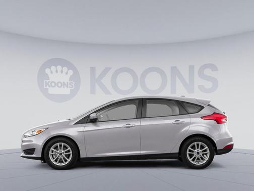 INGOT SILVER 2018 Ford Focus SE