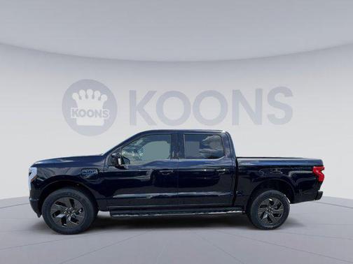 2025 Ford F-150 Lightning LARIAT