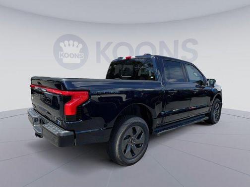 2025 Ford F-150 Lightning LARIAT