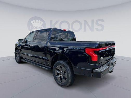 2025 Ford F-150 Lightning LARIAT