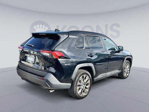 2019 Toyota RAV4 XLE Premium