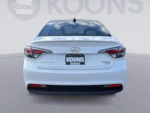 2017 Hyundai SONATA Hybrid Limited