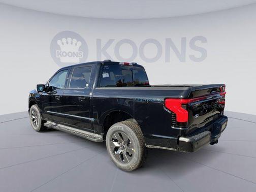 2025 Ford F-150 Lightning LARIAT