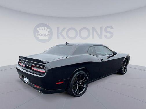 2018 Dodge Challenger SXT