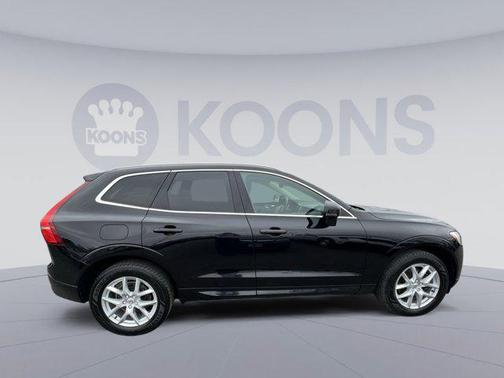 2020 Volvo XC60 T5 Momentum