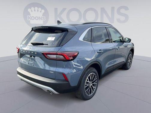 2025 Ford Escape SE
