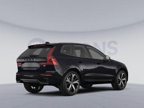 2023 Volvo XC60 Recharge Plug-In Hybrid T8 Plus Bright Theme