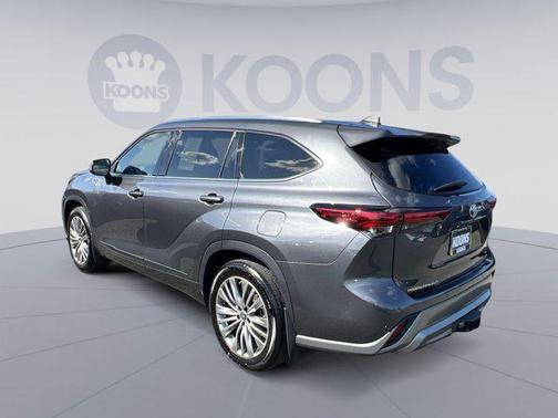 2021 Toyota Highlander Platinum