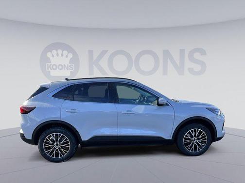 2025 Ford Escape SE