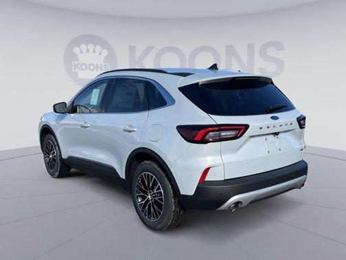 2025 Ford Escape SE
