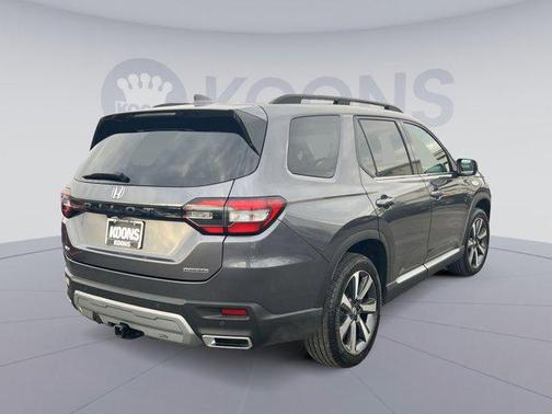 2024 Honda Pilot Touring 8-Passenger