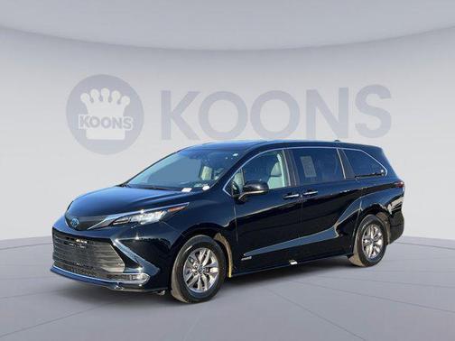 2021 Toyota Sienna XLE 7 Passenger
