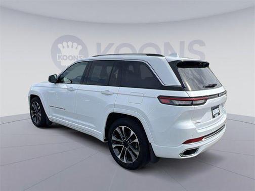 2022 Jeep Grand Cherokee Overland