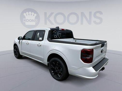 2025 Ford Maverick Lobo Standard