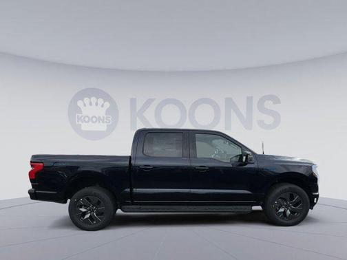 2025 Ford F-150 Lightning LARIAT
