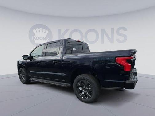 2025 Ford F-150 Lightning LARIAT