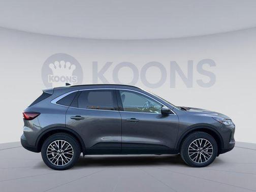 2025 Ford Escape SE