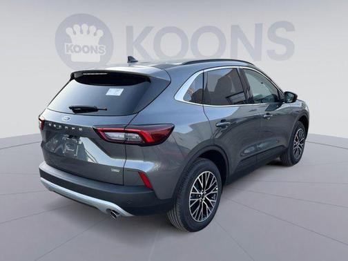 2025 Ford Escape SE