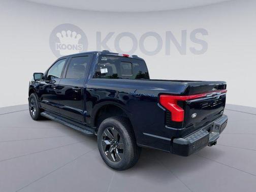 2025 Ford F-150 Lightning LARIAT