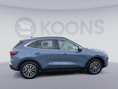 2025 Ford Escape PHEV Base