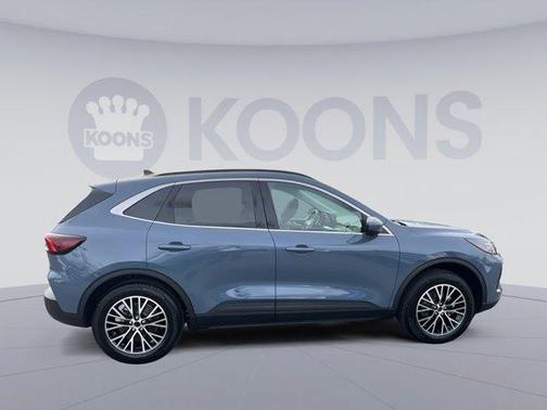 2025 Ford Escape PHEV Base