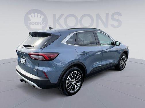 2025 Ford Escape PHEV Base