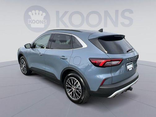 2025 Ford Escape PHEV Base