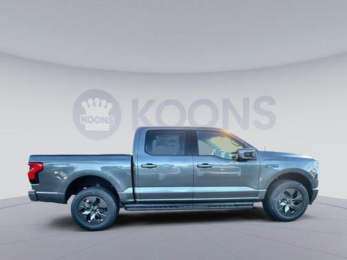 2025 Ford F-150 Lightning LARIAT