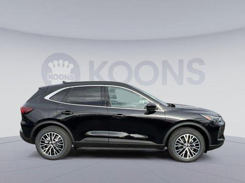 2025 Ford Escape SE