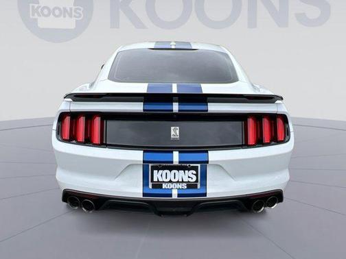 2017 Ford Shelby GT350 Base