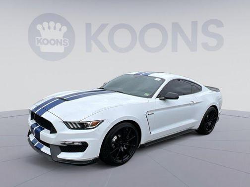 2017 Ford Shelby GT350 Base