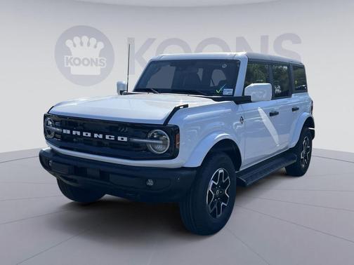 OXFORD WHITE 2026 Ford Bronco Outer Banks