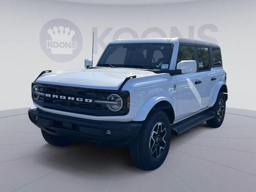 OXFORD WHITE 2026 Ford Bronco Outer Banks