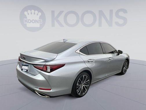 2022 Lexus ES 350 Base