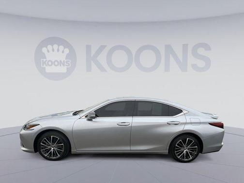 2022 Lexus ES 350 Base