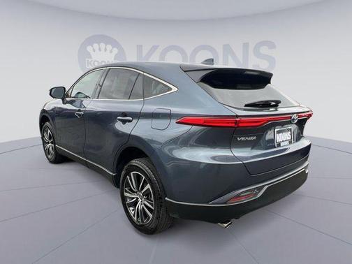 2023 Toyota Venza LE