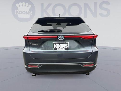 2023 Toyota Venza LE