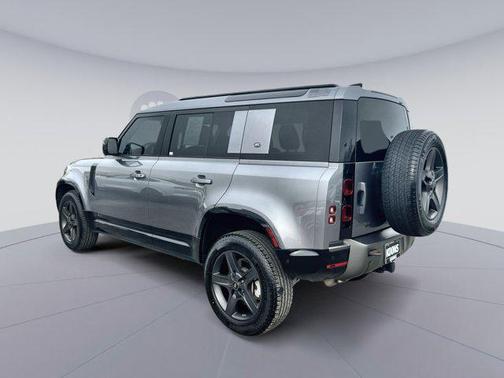 2021 Land Rover Defender 110 X-Dynamic SE