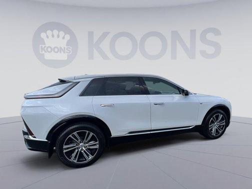 2024 Cadillac LYRIQ Luxury w/1SC